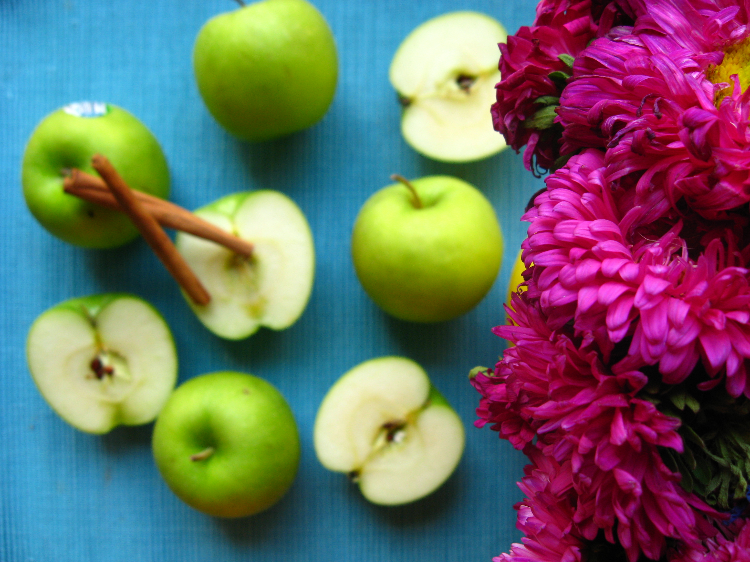 Apple Cinnamon Streusel Muffins