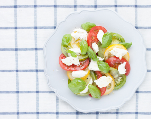 Tomato Mozzarella Salad with Basil